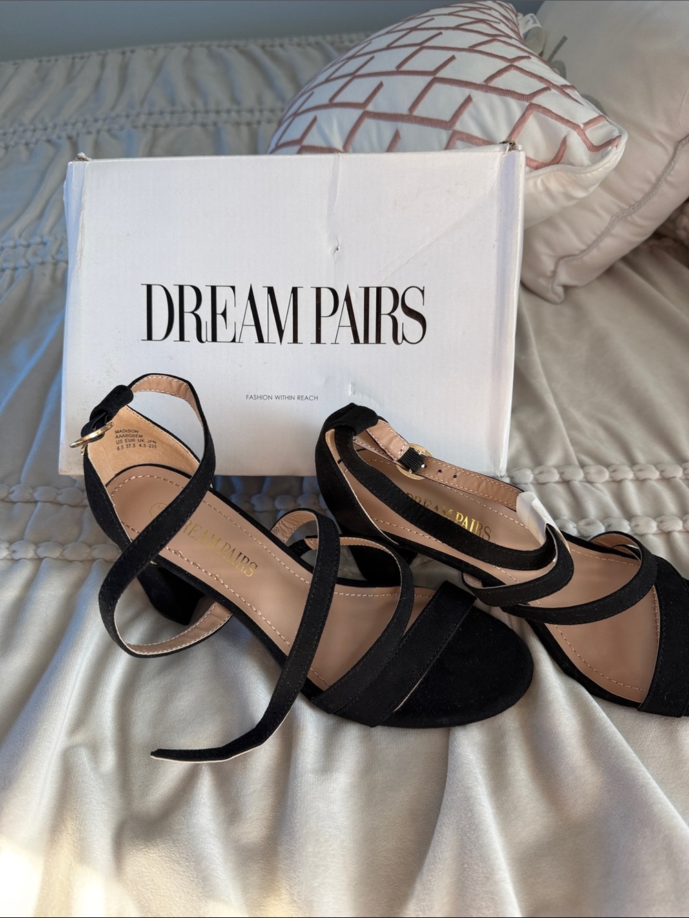 Dream Pairs Black Strappy Block Heel Sandals